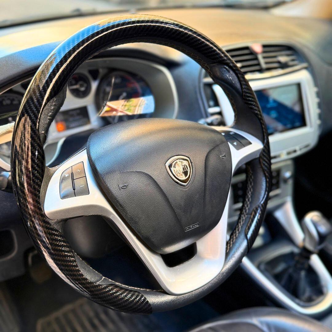Lancia Delta 1.6 MJT DPF Platino