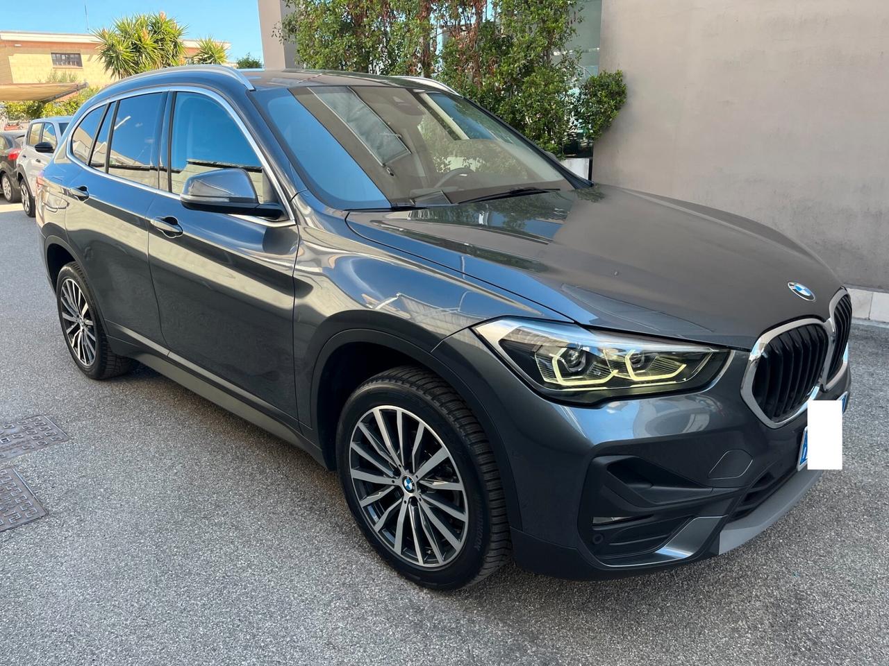 Bmw X1 sdrive16d Business Advantage auto LED/PELLE/NAVI