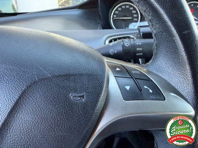 LANCIA Ypsilon 0.9 TwinAir 85 CV 5 porte S&S Silver