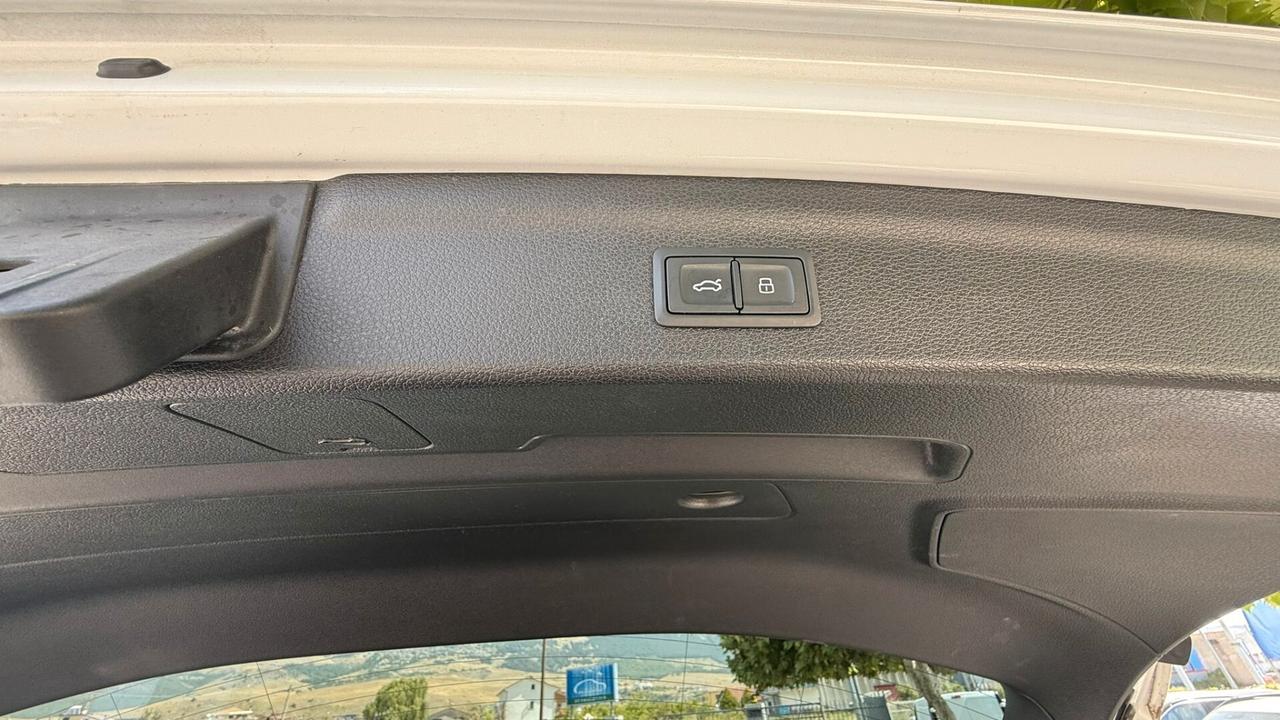 Audi Q3 35 TDI S tronic Business Advanced