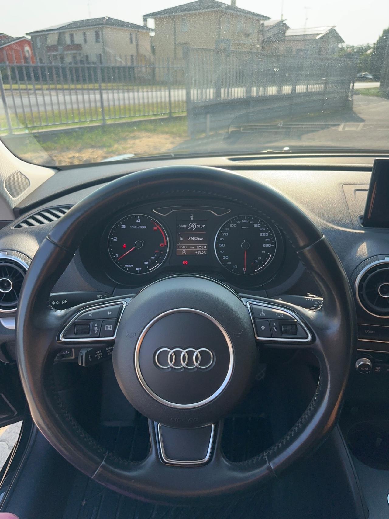 Audi A3 1.6 TDI QUATTRO S LINE