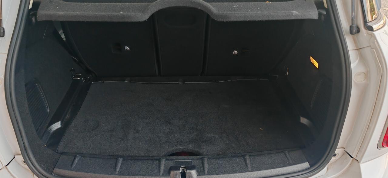 Mini Cooper D Countryman 2.0 Business Automatica