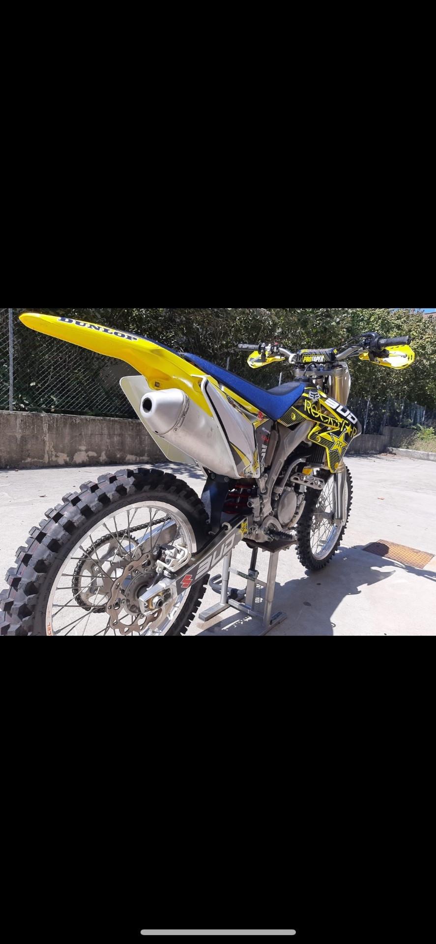 Suzuki RM 250 Cross