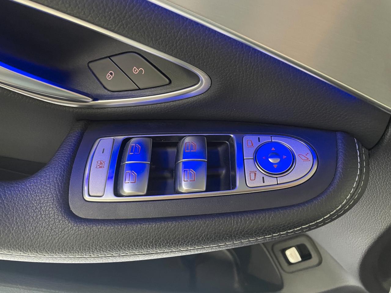 Mercedes-benz C 220 d Auto Premium