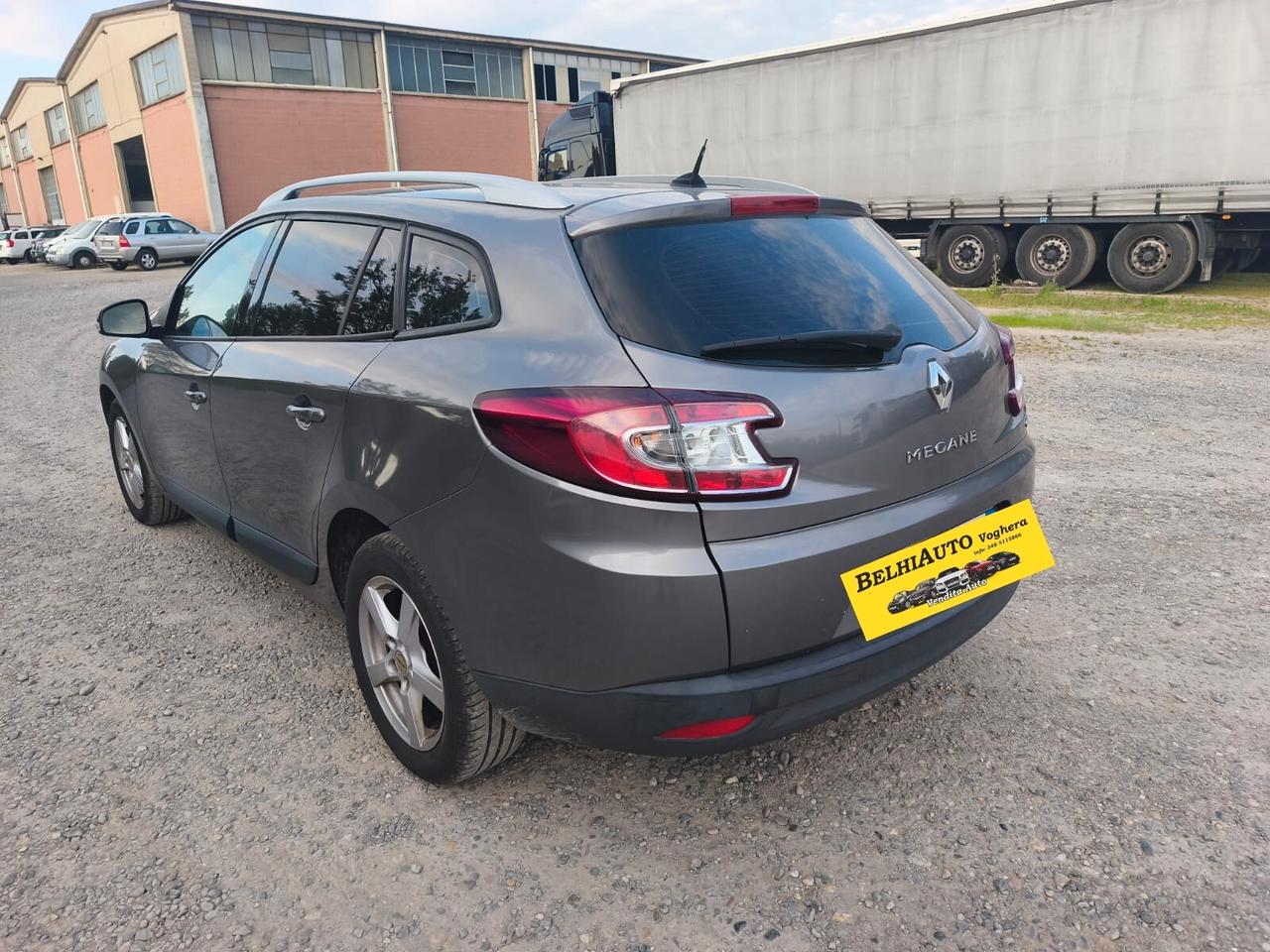Renault Megane Sw 2011----1.5 Diesel