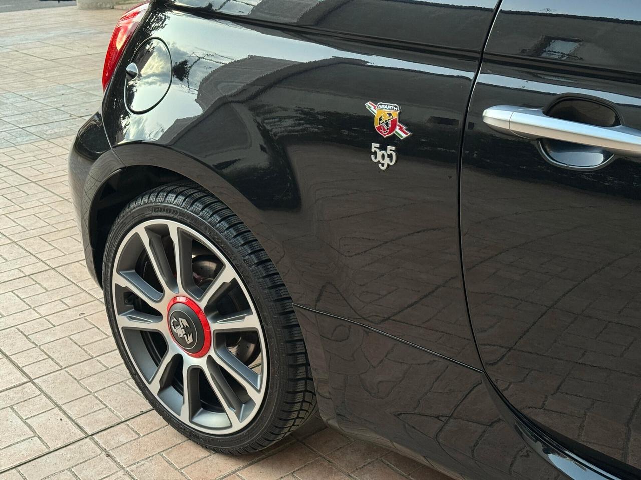 Abarth 595 1.4 Turbo T-Jet 165 cv