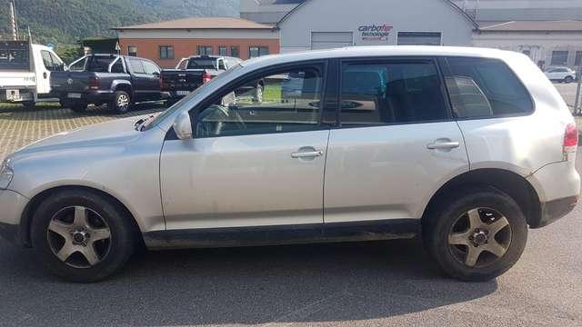 Volkswagen Touareg 2.5 tdi R5 tiptronic