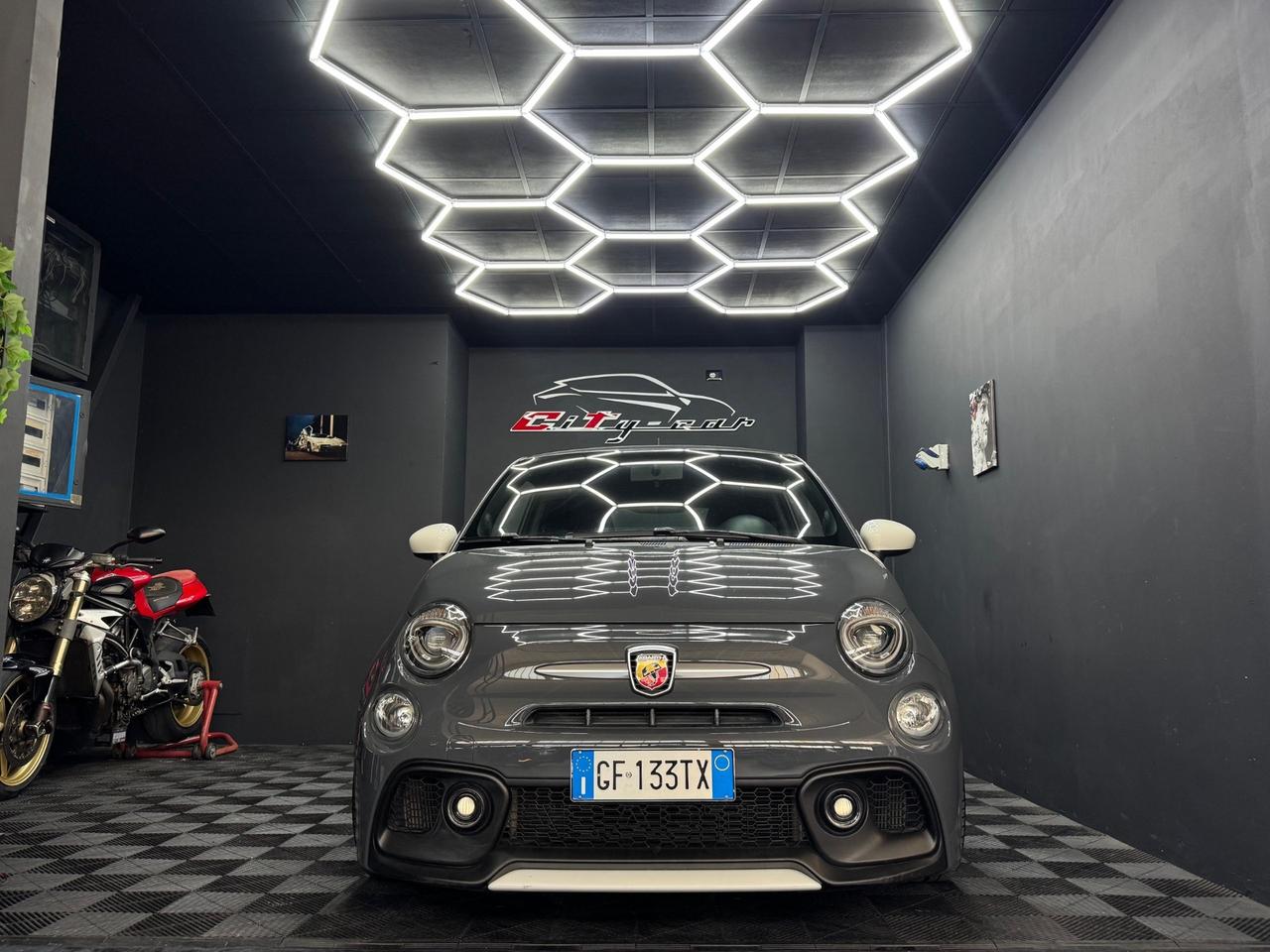Fiat 500 Abarth 595 (2021) – 145 CV di Pura Adrenalina