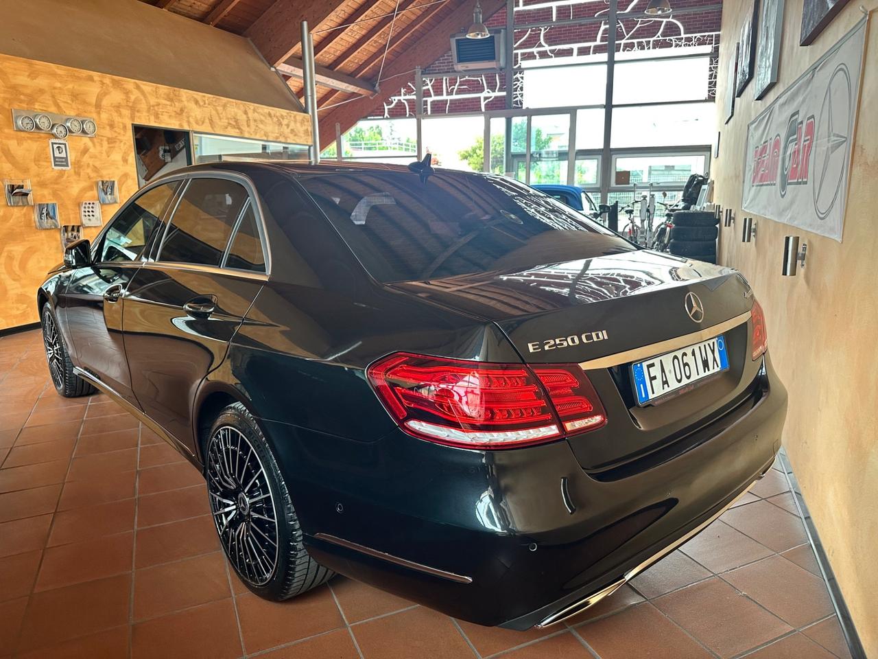 Mercedes-benz E 250 BlueTEC 4Matic Automatic