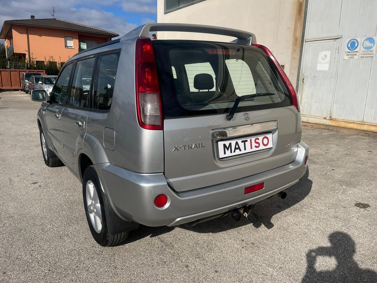 Nissan X-Trail 2.2 dCi Elegance