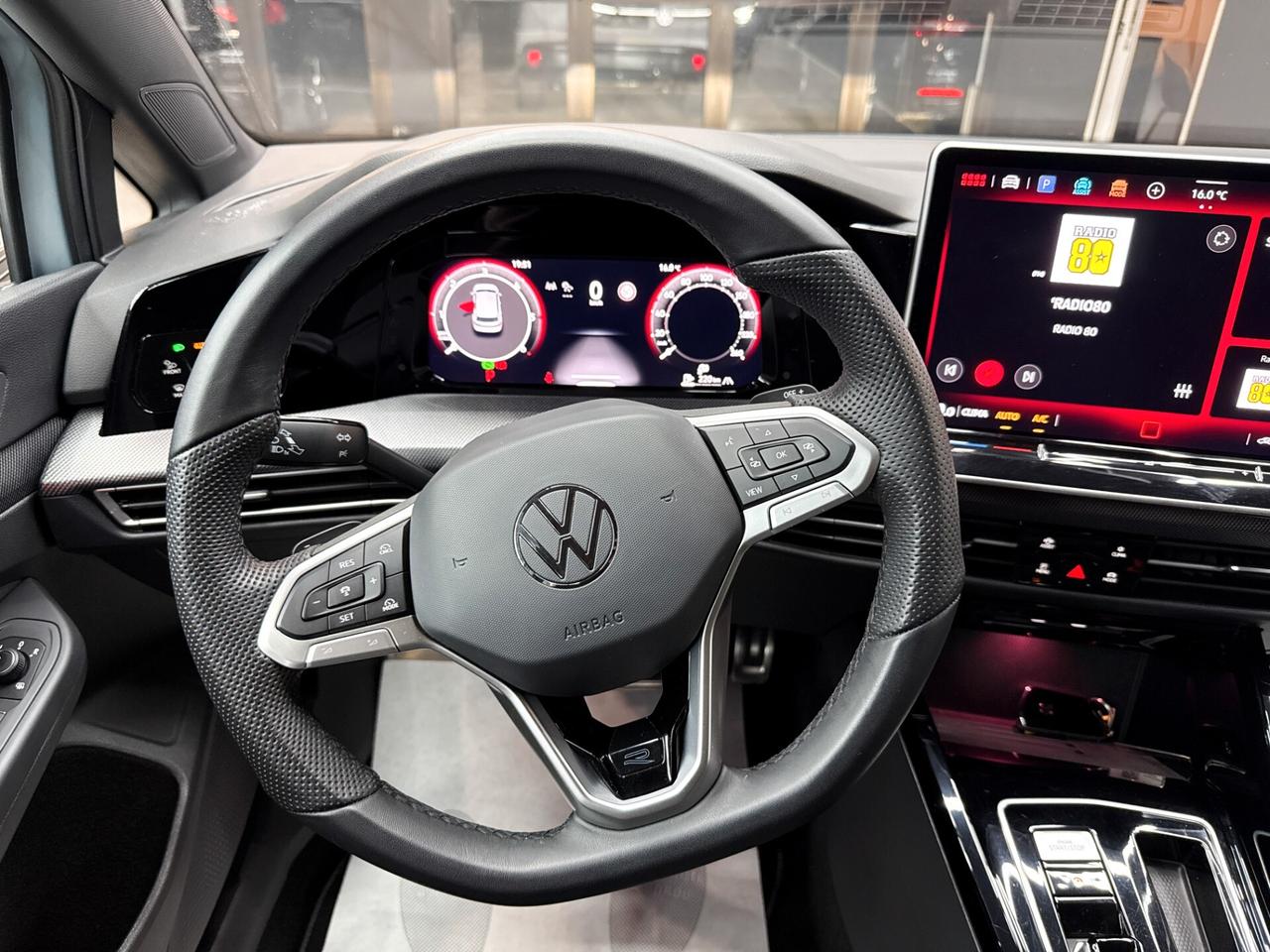 Volkswagen Golf 2.0 TDI 150CV R-Line DSG