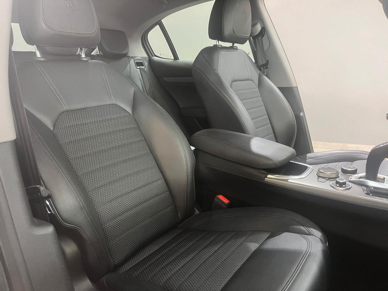 Alfa Romeo Stelvio 2.2 Turbodiesel 190 CV AT8 Q4 Sprint