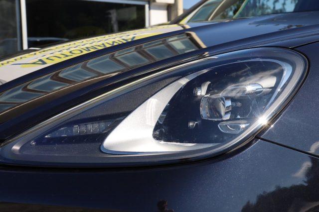 PORSCHE Cayenne 3.0 V6