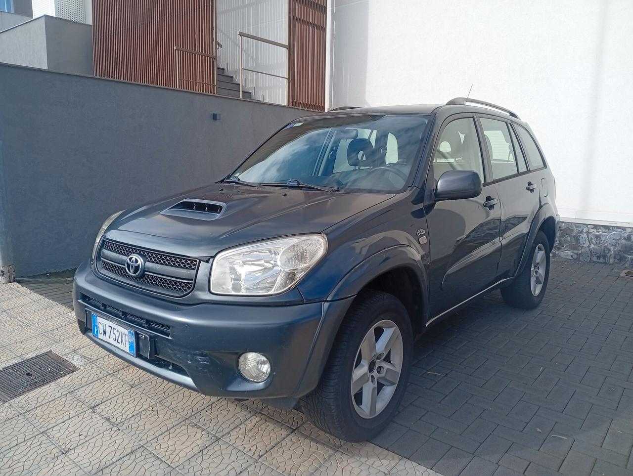 Toyota RAV 4 RAV4.com 2.0 Tdi D-4D cat 5 porte