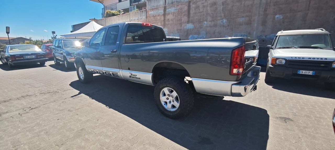 Dodge RAM SLT Long Cab