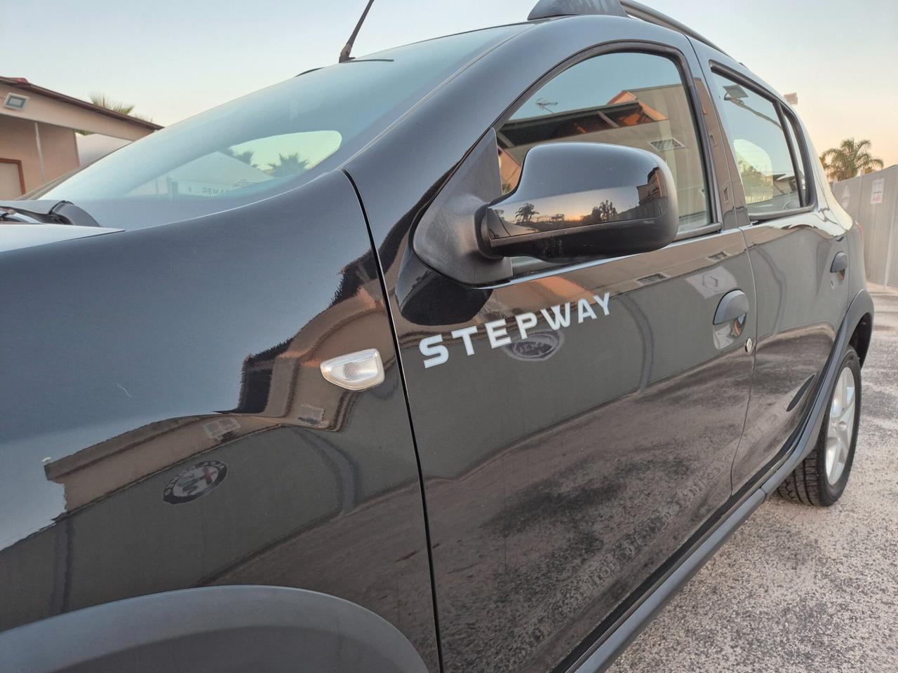 Dacia SANDERO STEPWAY 1.5 dCi 90CV RESTAYLING 2015 FULL