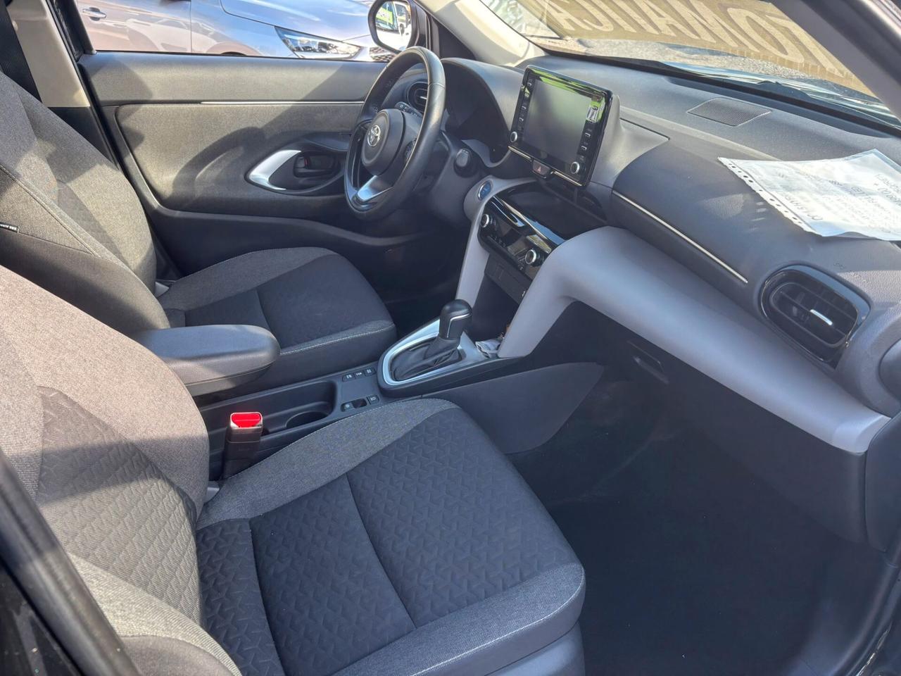 Toyota Yaris Cross 1.5 Hybrid 5p. E-CVT Business