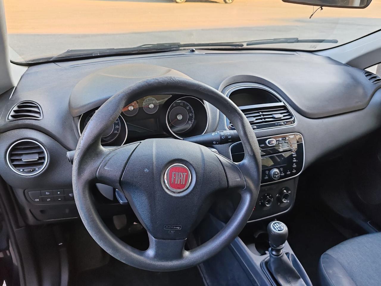 FIAT PUNTO 1.4 5 PORTE NATURAL POWER 2015