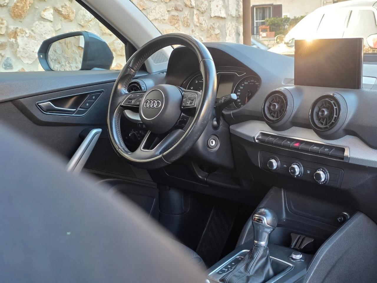 Audi Q2 1.6 TDI S tronic Business