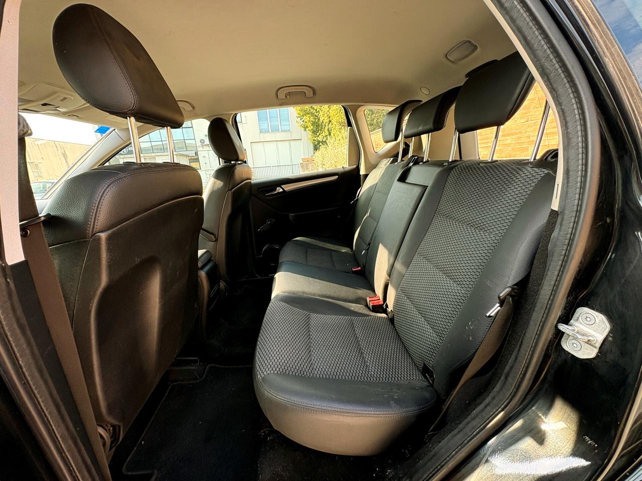 MERCEDES A180(benz)-Pelle,Navi-RESTYLING-2010