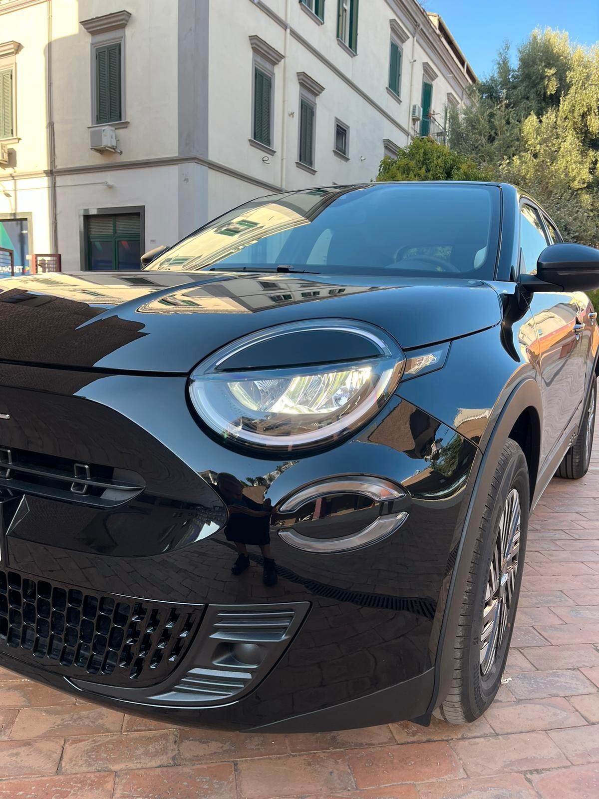 Fiat 600 Hybrid DCT MHEV La Prima TUA A NOLEGGIO GIORNALIERO - MENSILE - LUNGO TERMINE