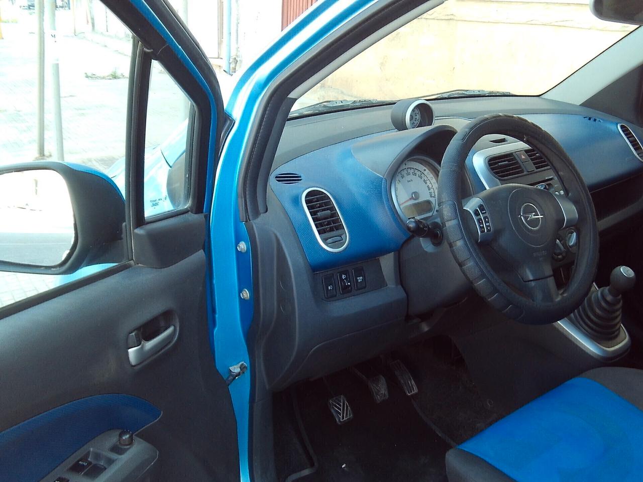 Opel Agila BERLINA