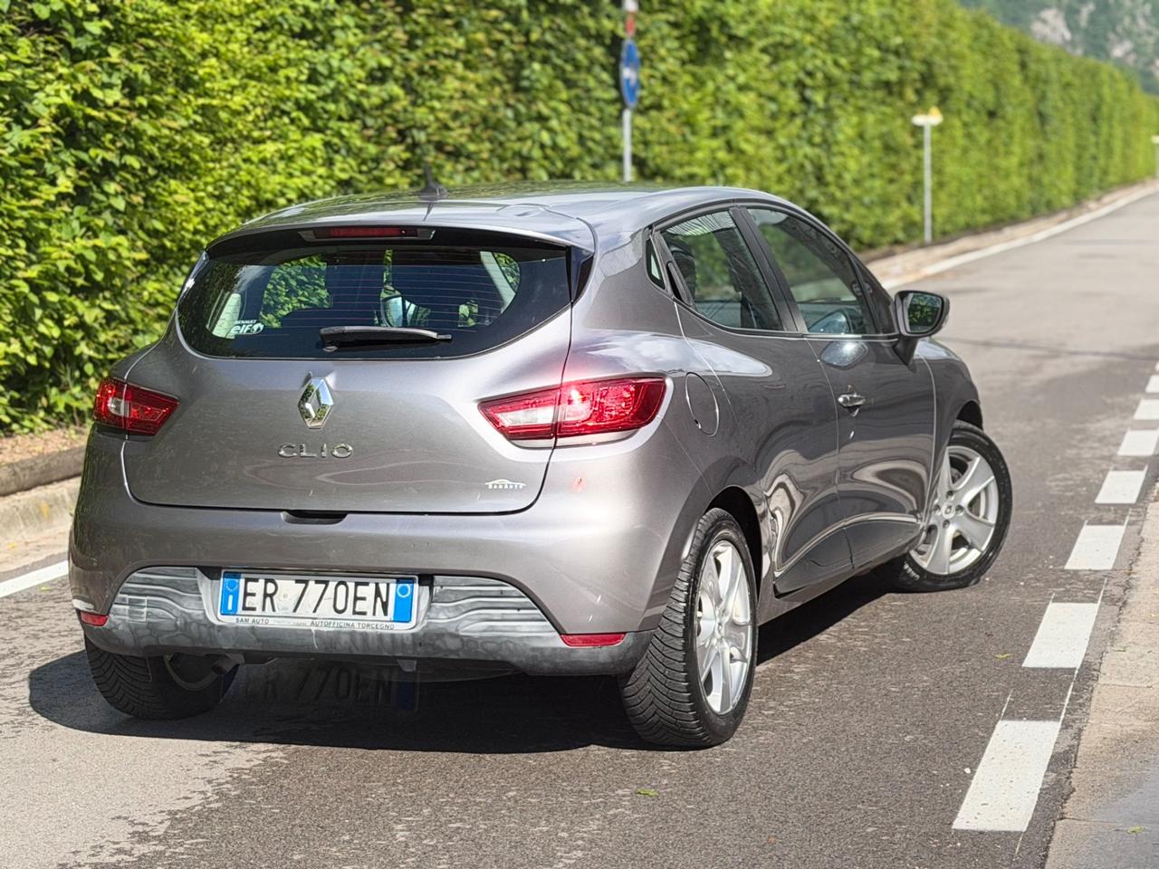 Renault Clio 1.2 75CV ok neopatentati