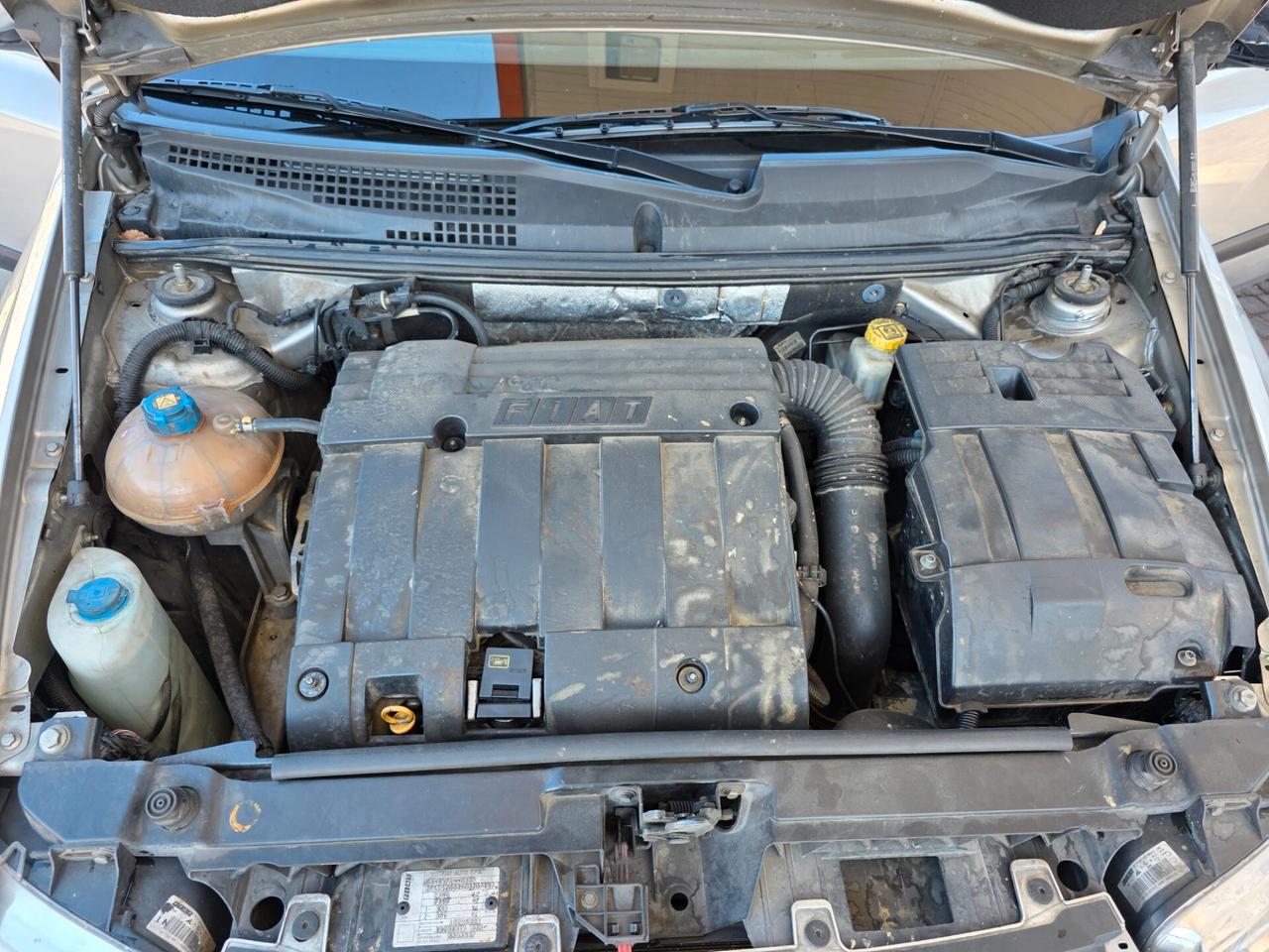 Fiat Stilo 1.6i 16V 5 porte con 180.000km Unicoproprietario Neopatentati ok