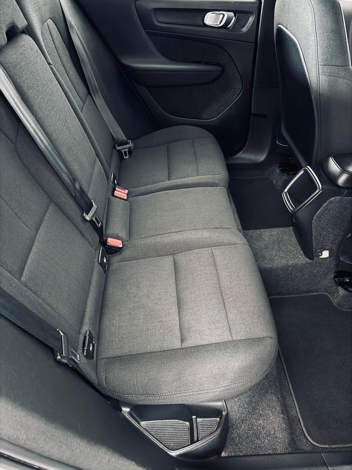 Volvo XC40 T2 automatico Essential