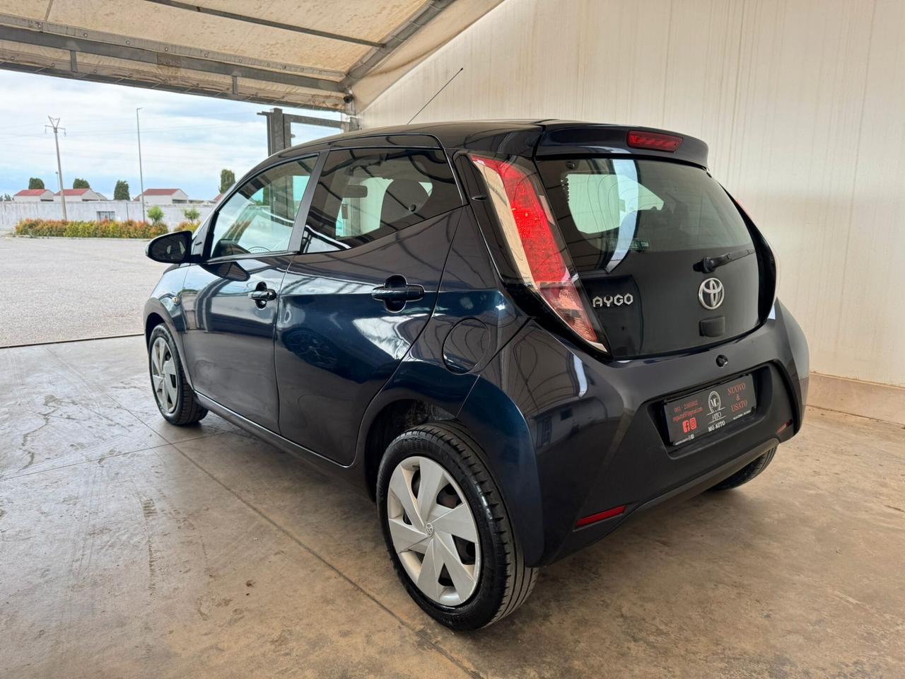 Toyota Aygo 1.0 VVT-i 69 CV 5 porte x-cool TSS