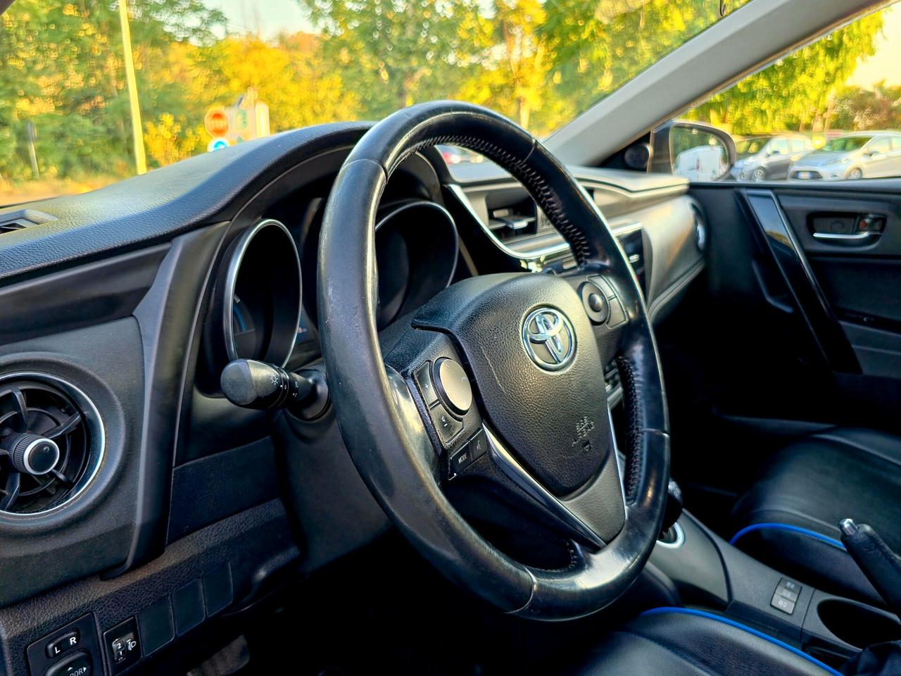 Toyota Auris Touring Sports 1.8 Hybrid Lounge 2016-E6 NEO Automatico