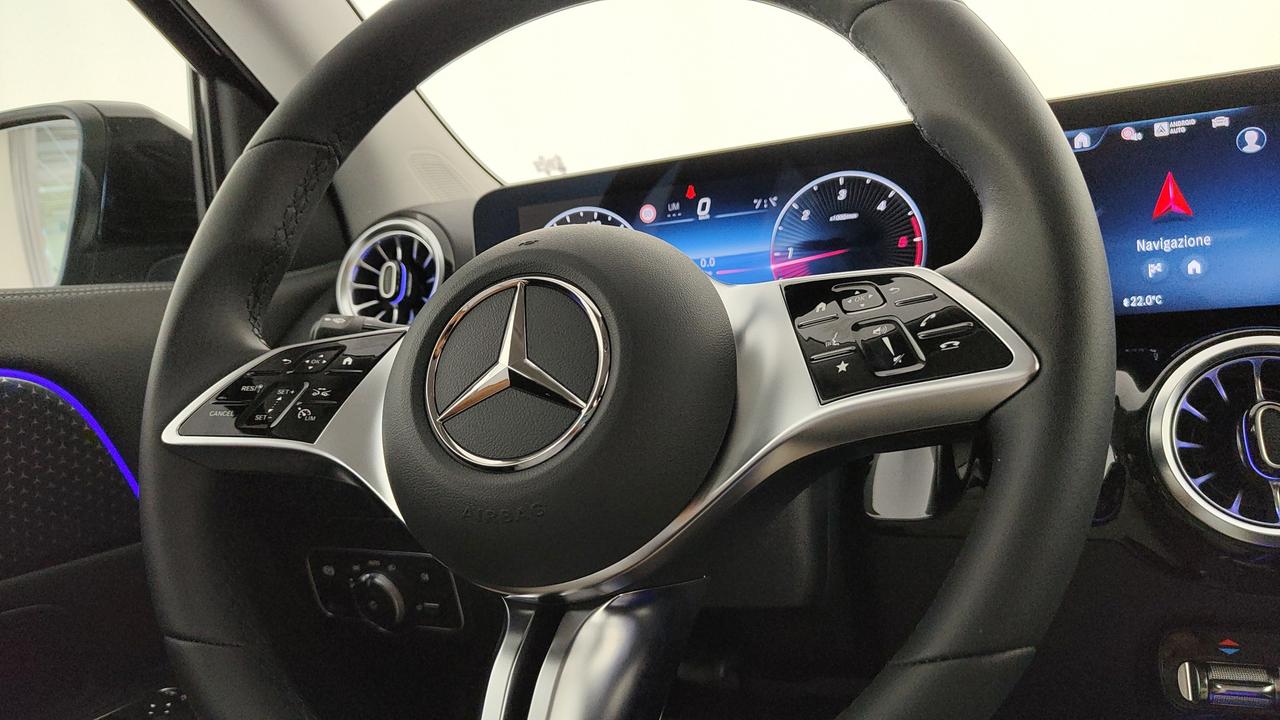 Mercedes-Benz GLA 200 d automatic