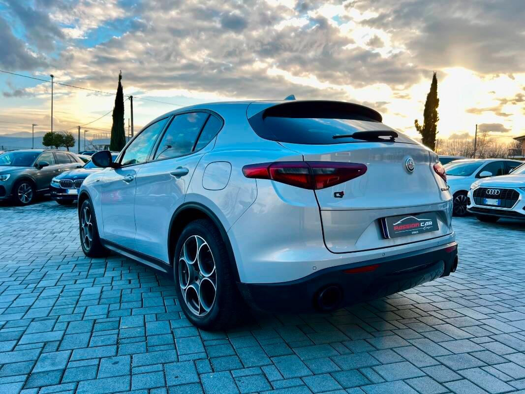 Alfa Romeo Stelvio 2.2 t Sprint Q4 190cv auto