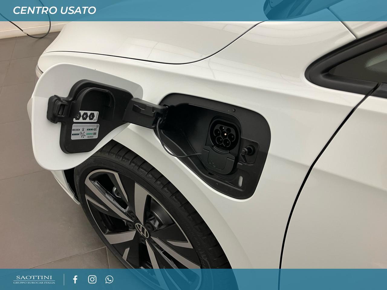 eHybrid Edition Plus 1.5 TSI 204 CV DSG