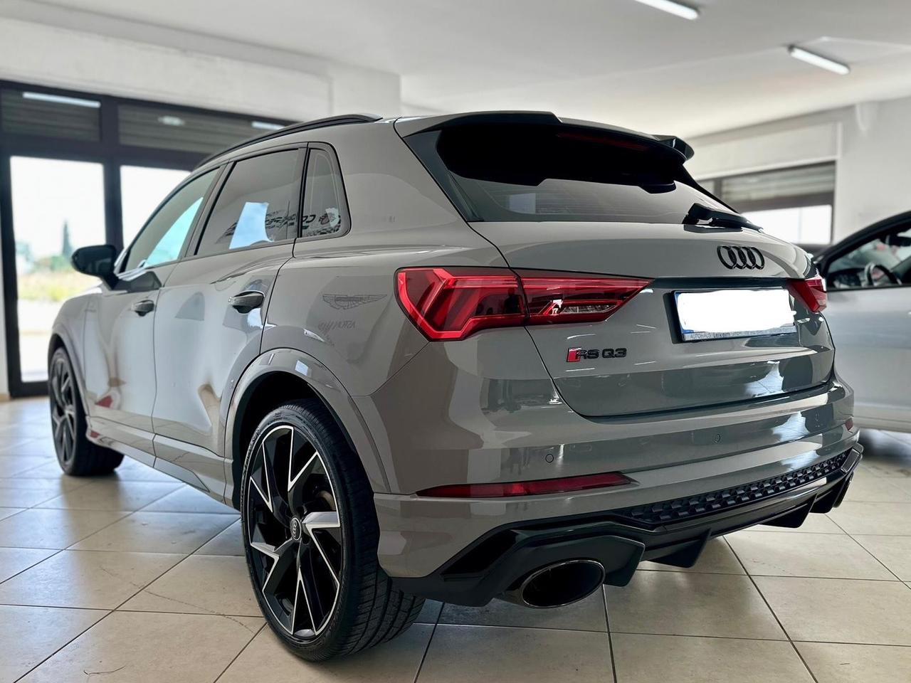 Audi Q3 RSQ3 400cv - 2021
