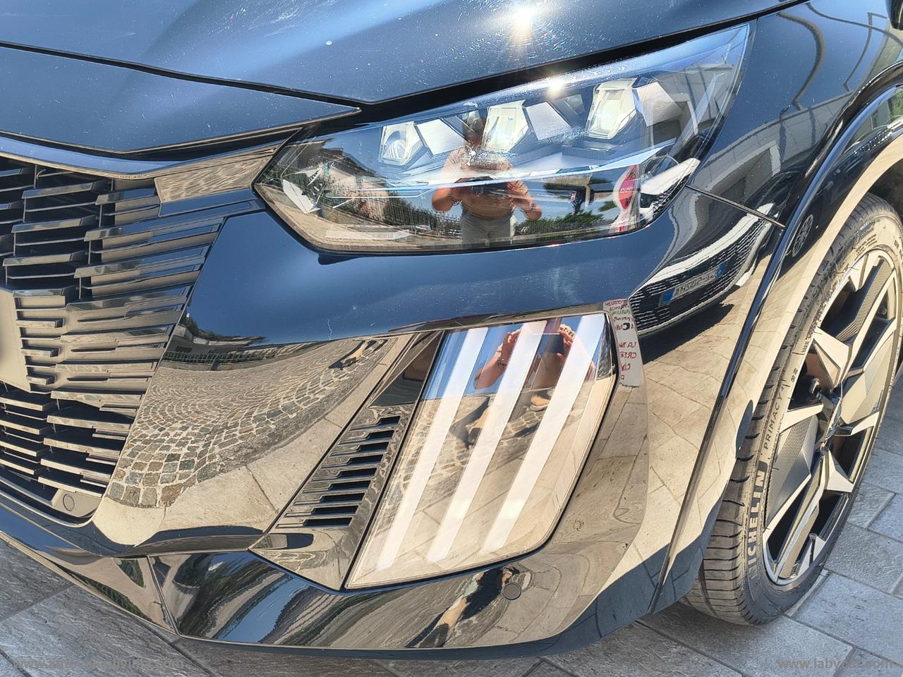 PEUGEOT 208 Hybrid 136 e-DCS6 GT
