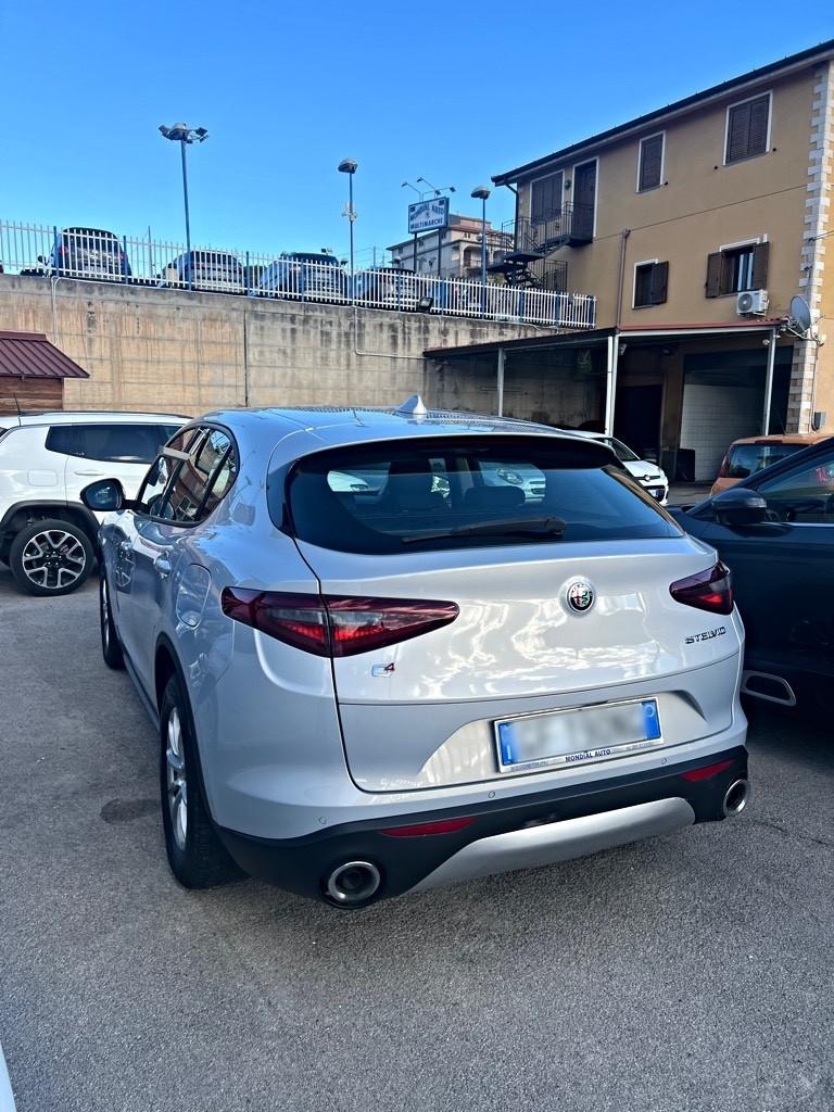 Alfa Romeo Stelvio Q4 2.2 190 CV 2021