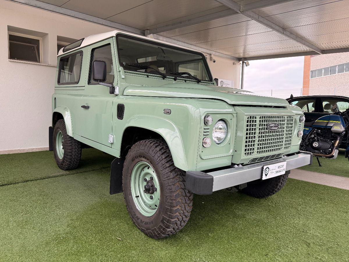 LAND ROVER - Defender 90 2.2 td SW