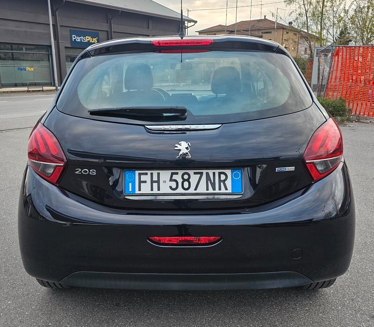 Peugeot 208 GPL GUIDABILE DA NEOPATENTATI