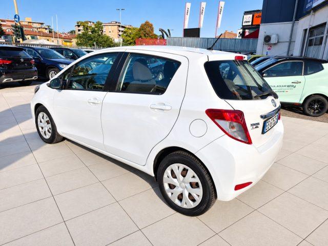 TOYOTA Yaris 1.0 5 Porte Lounge Retrocamera Neo Patentati