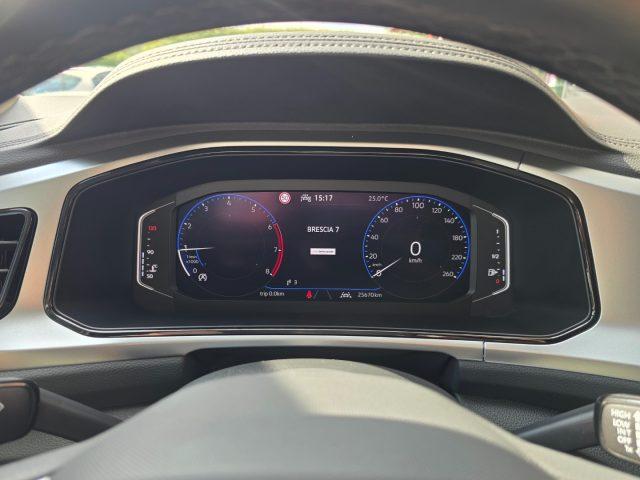 VOLKSWAGEN T-Roc 1.0 TSI IQ Light LED Performance 18" CAMERA ACC
