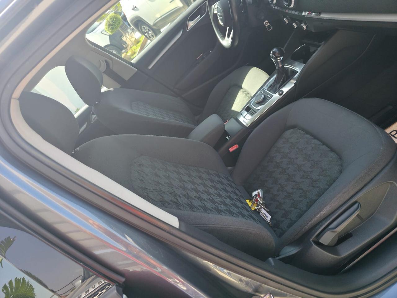 Audi A3 SPB 1.6 TDI clean diesel S tronic Ambition