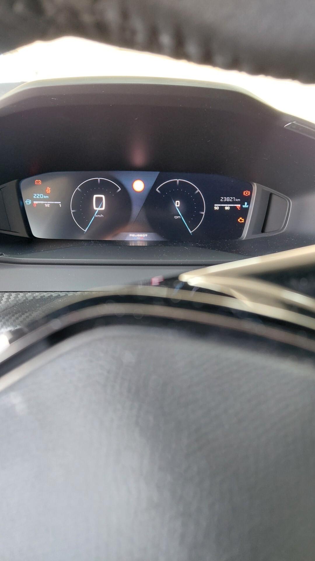 Peugeot 2008 PureTech 100 S&S Allure
