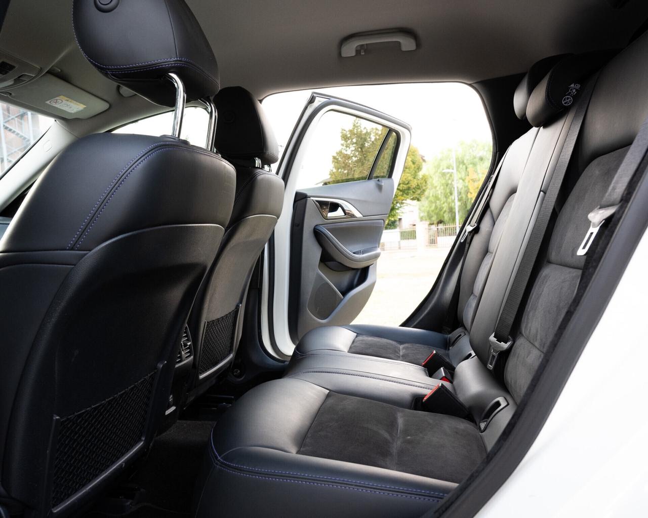 Infiniti Q30 1.5 diesel DCT Business Executive