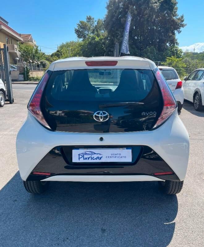 Toyota Aygo 1.0 x-pure 5p