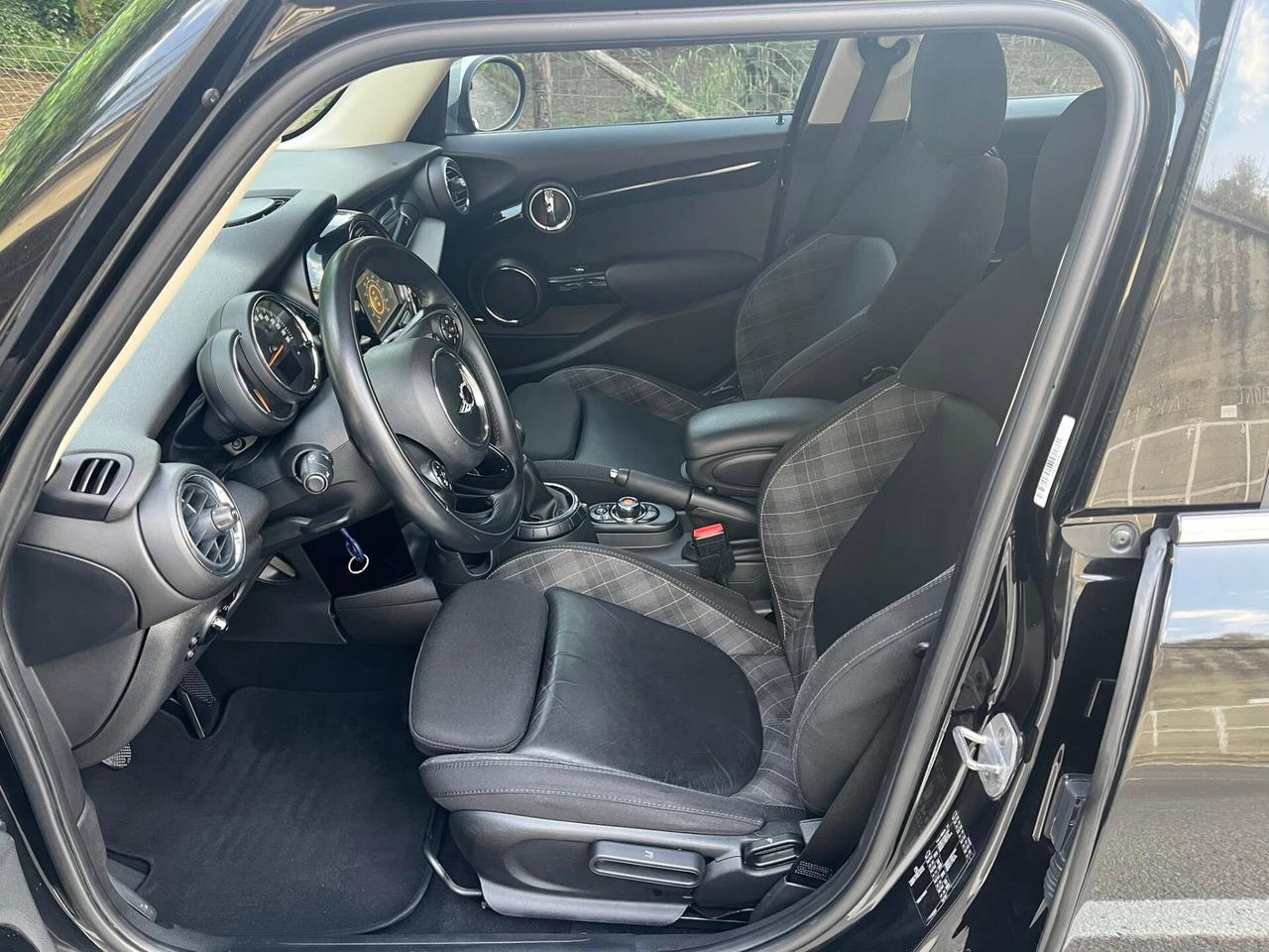 Mini COOPER 1.5 D 116CV Hype 5 porte