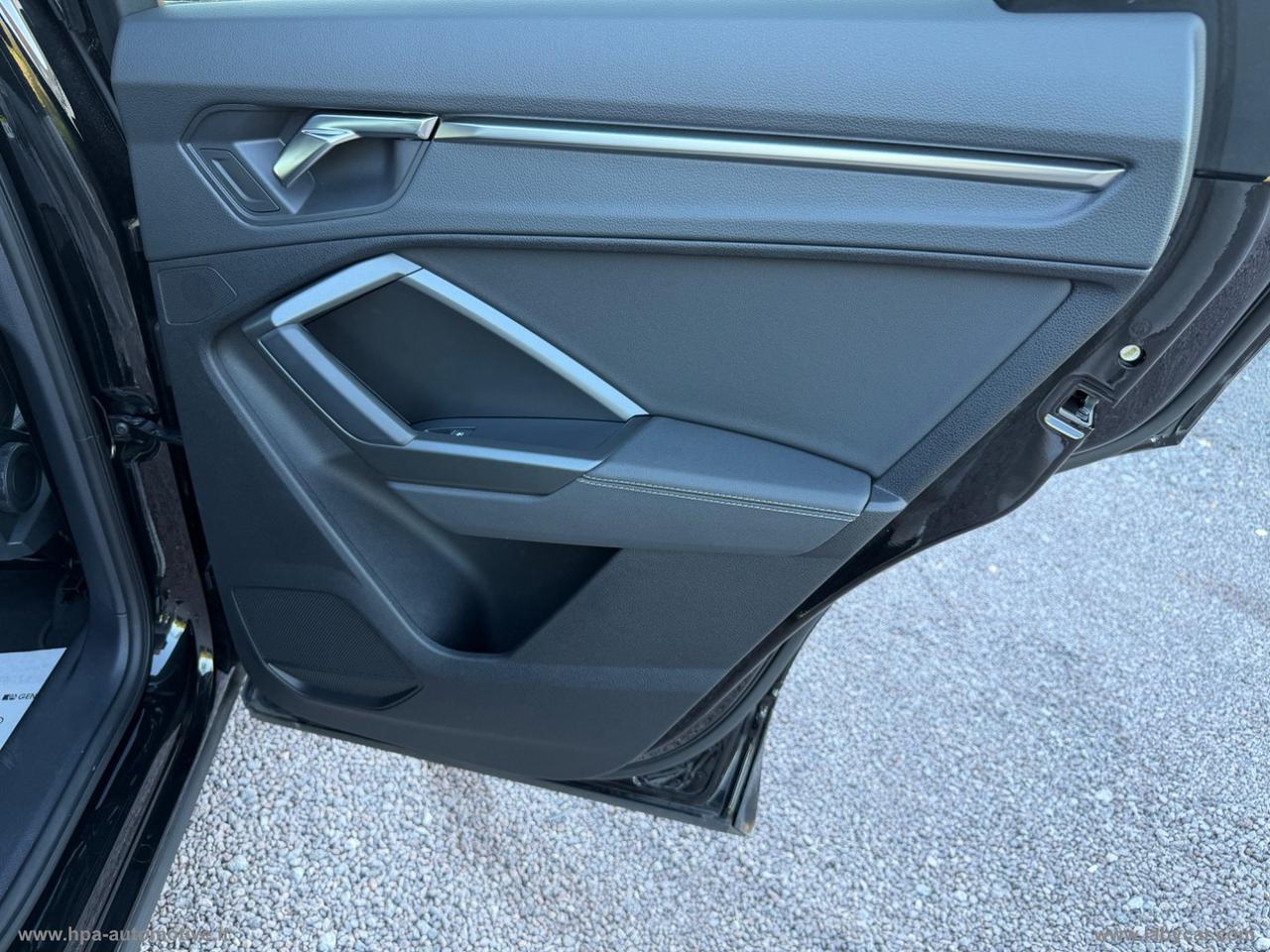 AUDI Q3 SPORTBACK 2.0TDI S-line NAVI FULL LED RETROCAMERA 360