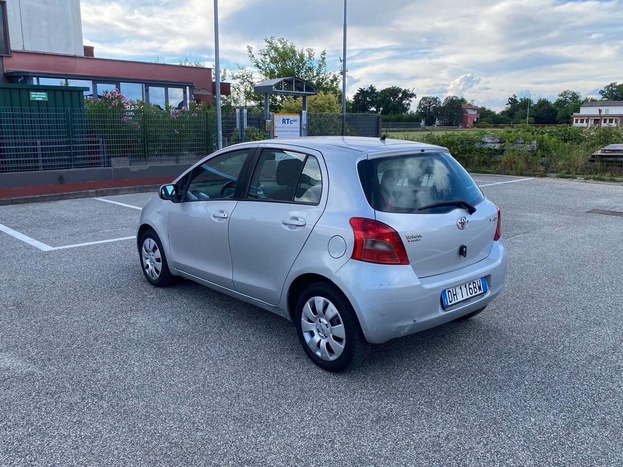 Toyota Yaris 1.3 5 porte