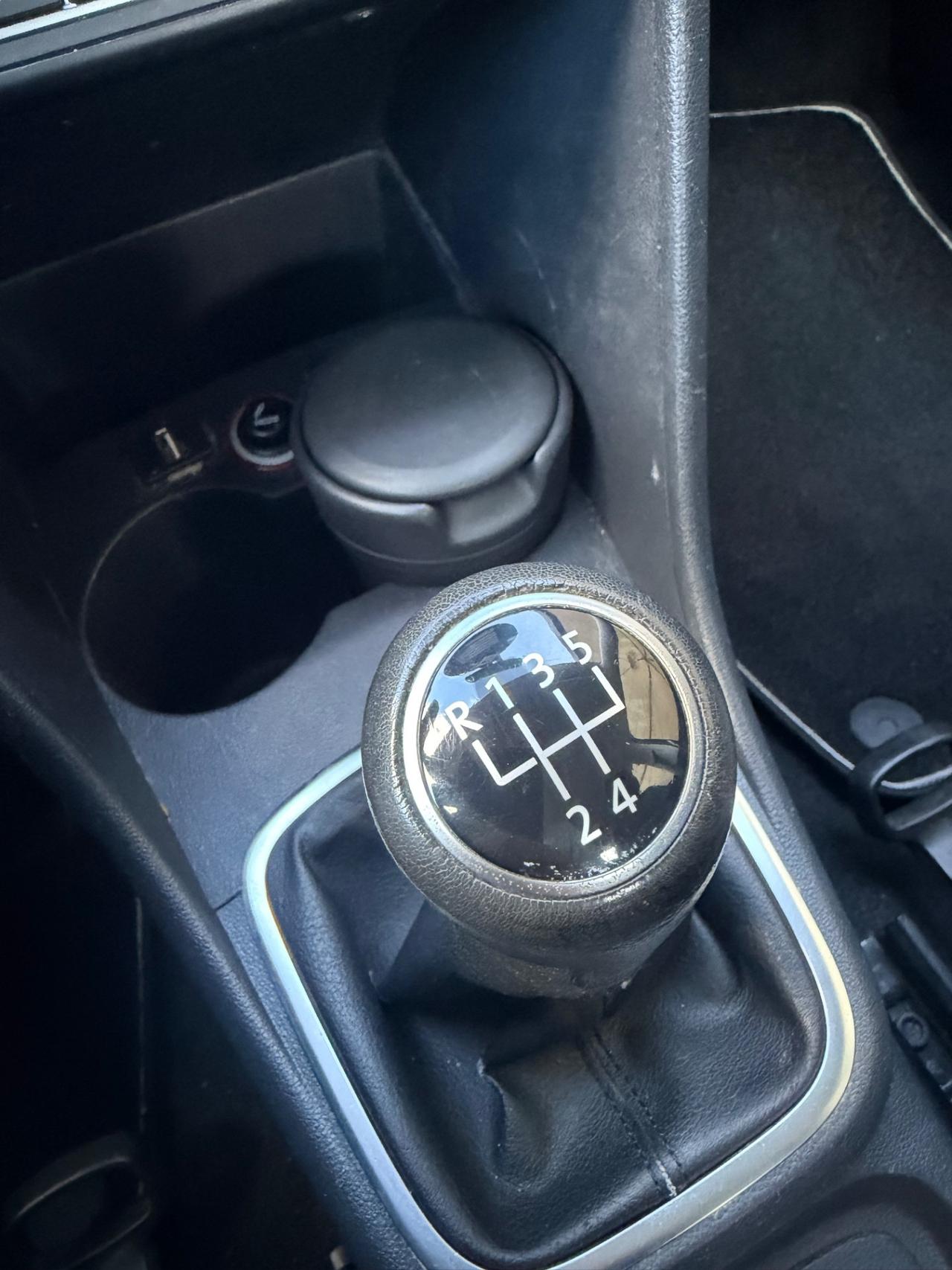 Volkswagen POLO 1.4 GPL 2012 - STEREO 2DIN