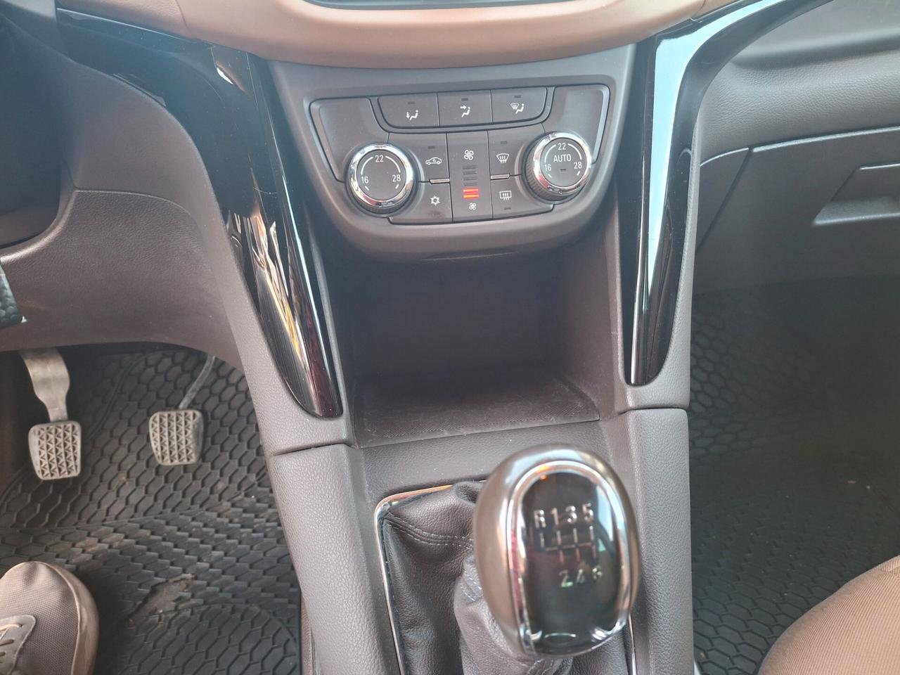 Opel Zafira Tourer 1.6 CDTi, 7POSTI, Cosmo